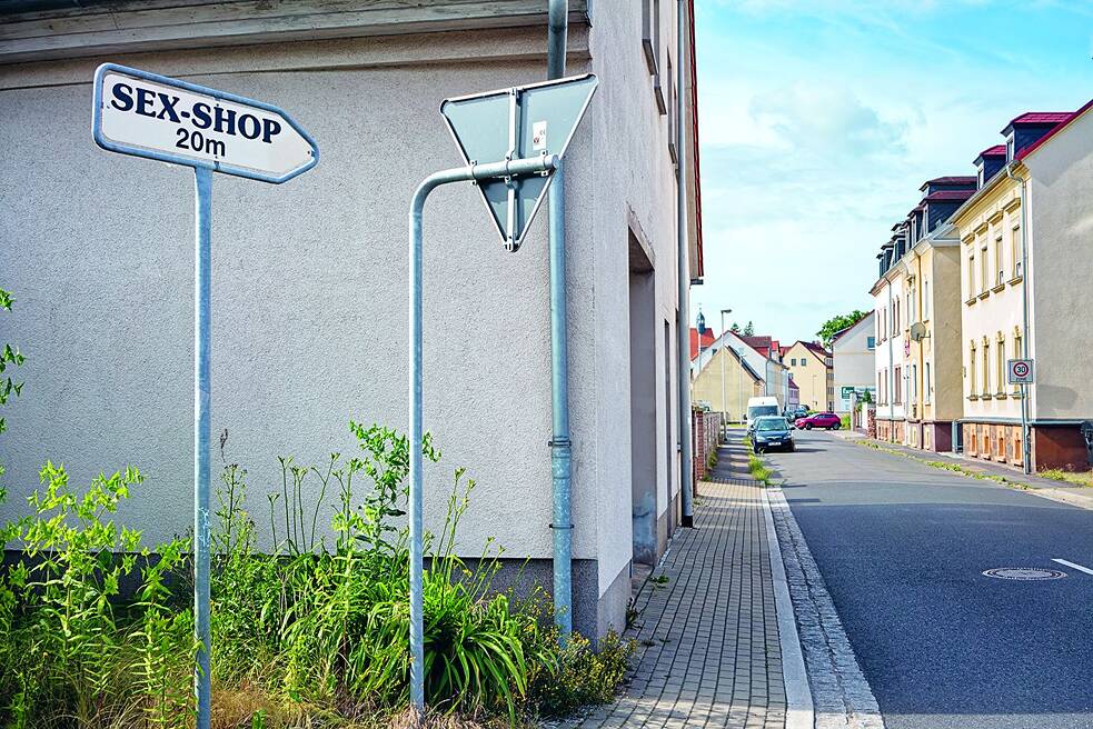 Sexshop-Schild in Oschatz