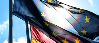 EU und Deutschland Flagge