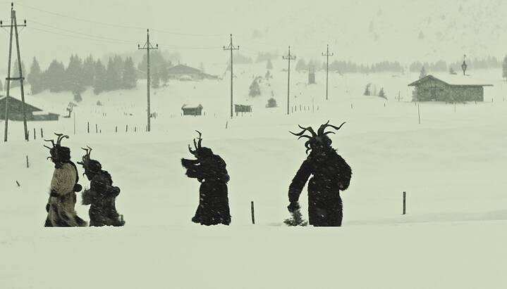 Standbild aus der Sky Germany Original Serie "Der Pass"