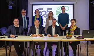 Gruppenfoto von der Unterzeichnung der Hochschulkooperation mit der Universität Valencia.