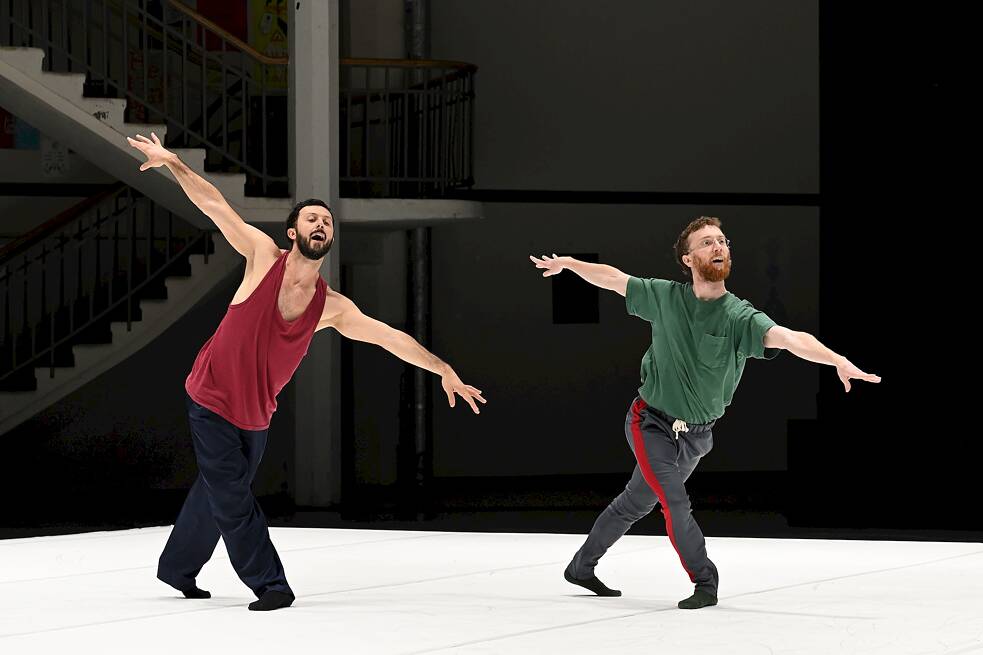 two dancers performing "Friends of Forsythe"