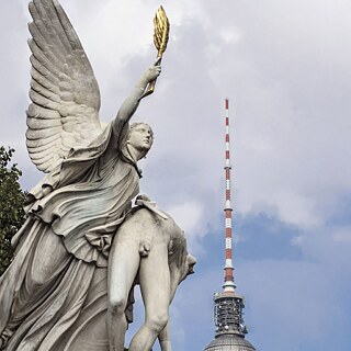 Cover - Adiós a Berlín - Ibon Zubiaur - LDH Ediciones