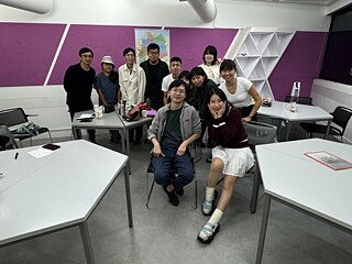 Discussion on research-based art practice led by Singaporean artist Ho Rui An.