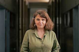 Portrait von Joana Lobo Antunes 