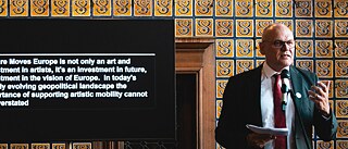 Johannes Ebert presenting at Goethe-Institut