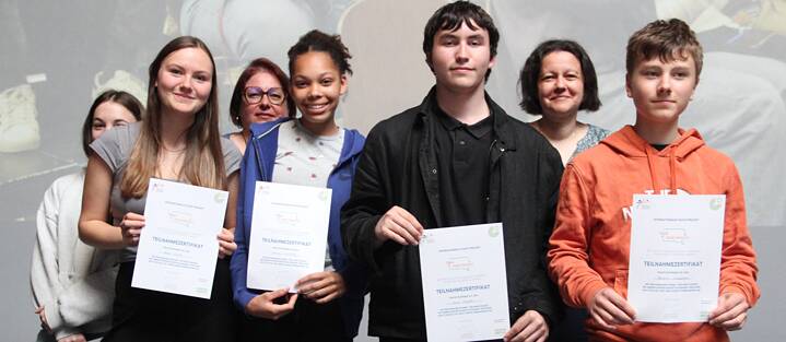 Die stolze Talkgruppe aus Frankreich 