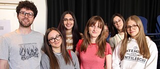 Die Talkgruppe aus Italien mit ihrem Lehrer Tomas Benevento (li.) 