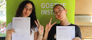 Irene Esposito und Angelica Franze‘ vom römischen Gymnasium Catullo 