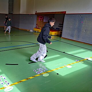Die Teilnehmer*innen lernen die neun Bundesländer und ihre Sehenswürdigkeiten spielerisch kennen.