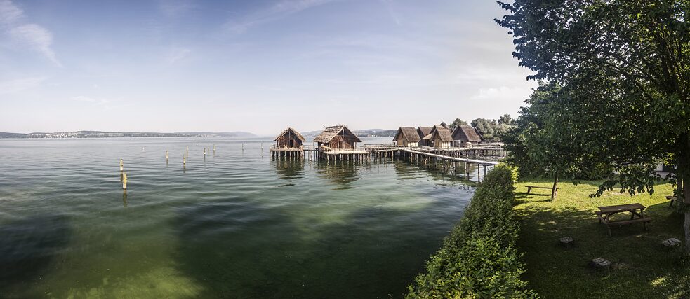 How did people in the Neolithic and Bronze Ages live? The historic pile dwellings of Unteruhldingen give us some insights.