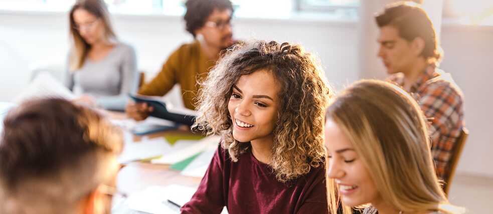 Weltweit lernen Menschen Deutsch | Foto:  © Goethe-Institut e.V./ Getty Images