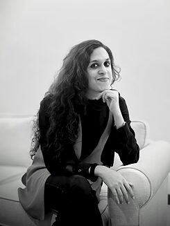 Vicky Shahjehan (headshot)