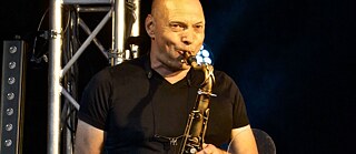 Arno Haas mit Saxophon