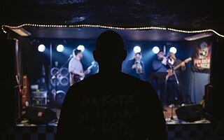 „Wenn wir den Ort nicht nutzen, wer dann?“ Vom alten KZ-Außenlager zum Punk-Klub 