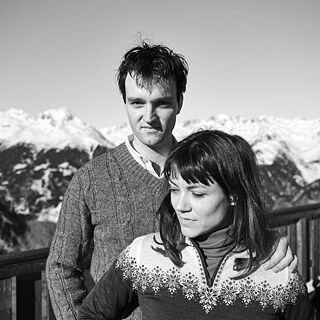 Jan Bülow, Olivia Ross (left to right) in "Die Theorie von Allem" (2023)