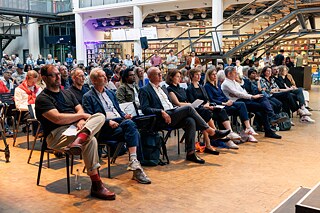 Assembling Grounds. Opening Weekend - 9