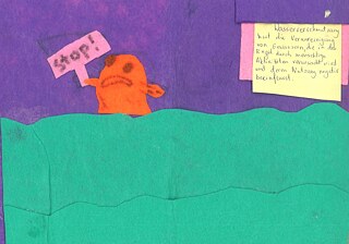 Ein aus Filz gefertigtes Bild mit einem Fisch, einem Stop-Schild, Wasser...