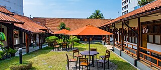 Goethe-Institut Bandung, Hoff