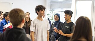 Kids doing theatre exercices