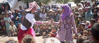 Miriam als Clown in Syrien