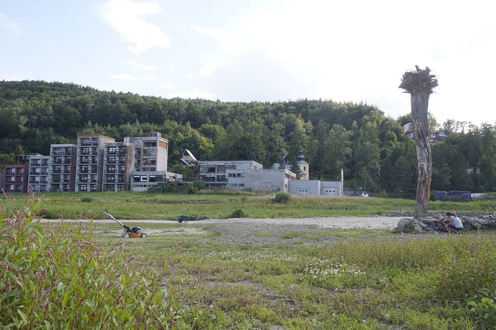 Valkov. Socialistická architektúra na brehu