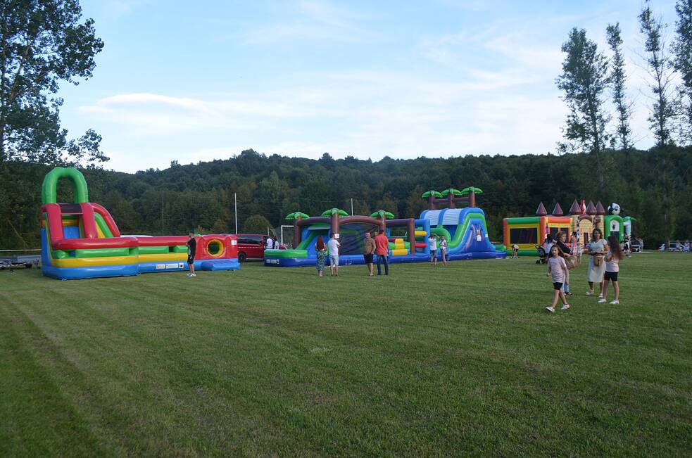 Ňagov. Skákacie hrady