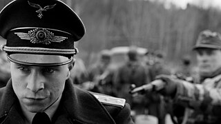 Max Hubacher spielt Willi Herold