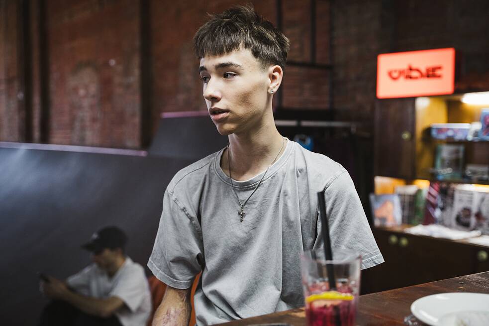 17-річний підліток, який часто приходить «потусити в просторі»