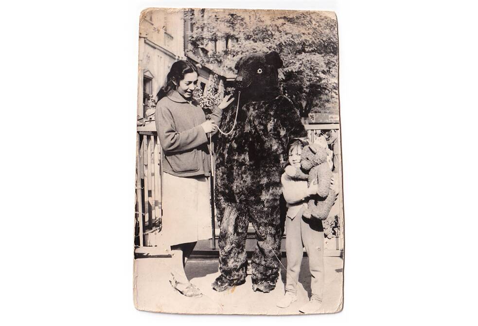 Prababka Rozália s babkou Evou. Šesťdesiate roky.