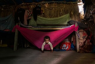 الساحل الغربي - اليمن; حياة على الساحل: زيد يستيقظ من نومه داخل الهندول