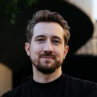 Bio Pic Bernhard Wenger