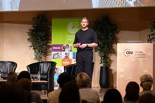 ZU MEINER ZEIT JETZT! 