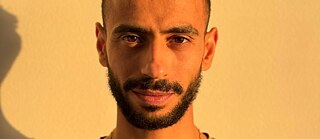 Knife Hearts | Porträt Toto Mohamed