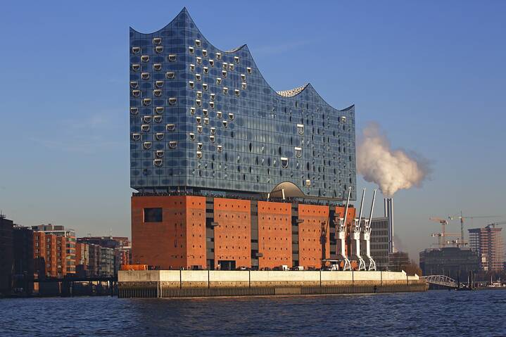 The Elbphilharmonie with visitors on the viewing platform in Hamburg's HafenCity
