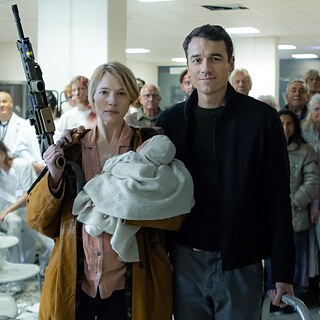 NÖ, dir. Dietrich Brüggemann | Still with Machine Gun