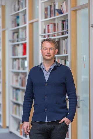 Portrait von Jo Lendle 