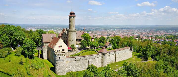 Die Altenburg war einst der Sitz der Bamberger Fürstbischöfe, später lebte hier auch der deutsche Schriftsteller E.T.A Hoffmann.