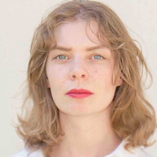 Porträt von Julia Shimura