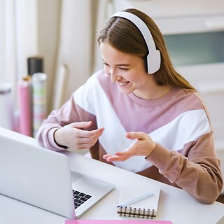 Online-Sprachkurse für Deutschlehrende