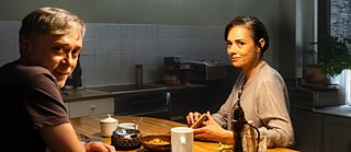 Tansu Biçer and Özgü Namal in „Gelbe Briefe" (Yellow Letters). Director: İlker Çatak.