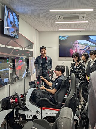 PASCHポルシェ訪問 2025 Driving Simulator
