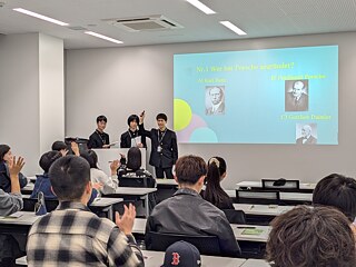 PASCH ポルシェ訪問2025年生徒発表