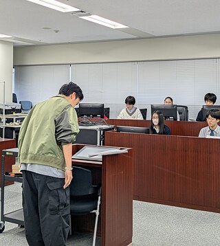 PASCH模擬裁判「ピーターと狼」