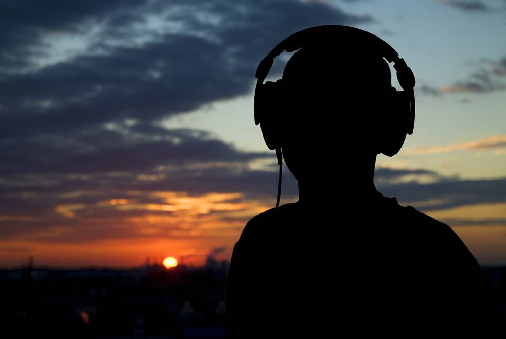 Berlin Calling (Deutschland 2008, 100 Min.). Regie : Hannes Stöhr