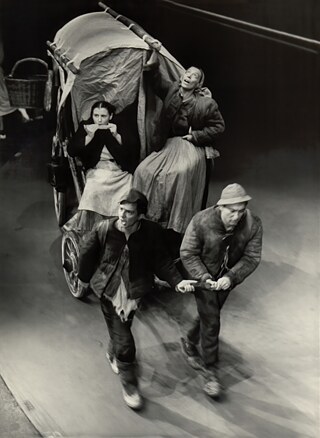 Helene Weigel (Anna Fierling) and Angelika Hurwicz (Kattrin), Ernst Kahler (Eilif), Joseph Noerden (Schweizerkas) (right), Berliner Ensemble at the Deutsches Theater, September 11, 1951. Academy of Arts, Berlin; Bertolt Brecht Archive, Photo Archive 49/013