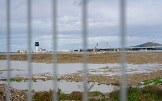 Noch 2026 soll im Südwesten Albaniens ein internationaler Flughafen eröffnet werden – mitten im Vjosa-Narta-Delta, einem international geschützten Feuchtgebiet.