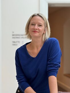 Portrait Lena Alpozan