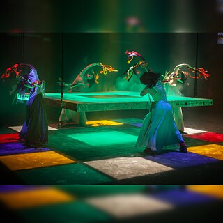 Para cuatro Jinetes - Mucha Muchacha - Residenz2023 _ 1000x1000