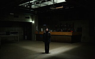 Róza auf der leeren Tanzfläche der Turbina