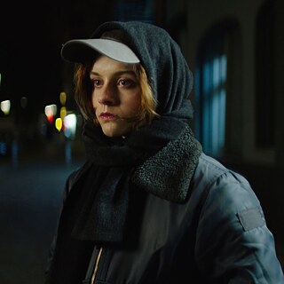 JOY, dir. Vera Herr & Luis Schubert | Lena Urzendowsky als "Joy"